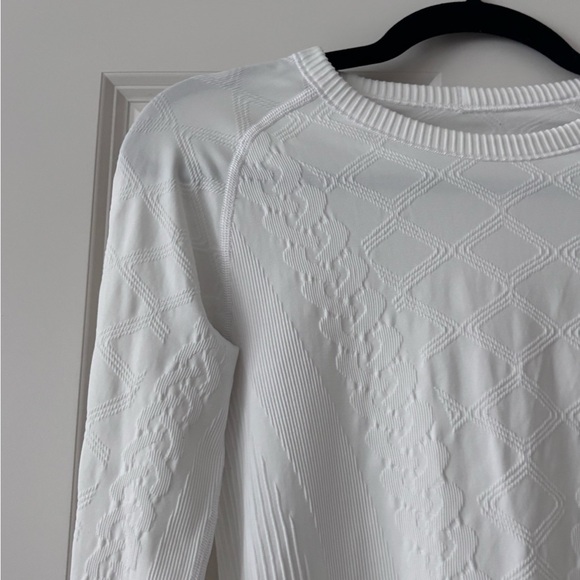 Lululemon Athletica White Long Sleeve Top - Picture 1 of 3